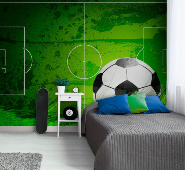 Futbalová lopta na zelenom ihrisku Futbalová lopta na zelenom ihrisku