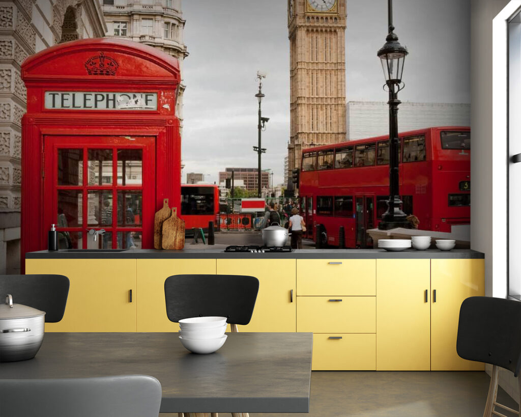 Červená telefónna búdka v meste u55730pik83m 1024x819 - Červená telefónna búdka v meste - tegory