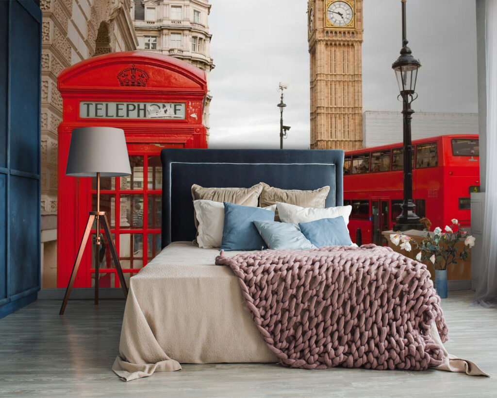 Červená telefónna búdka v meste u55730pib87 1024x819 - Červená telefónna búdka v meste - tegory