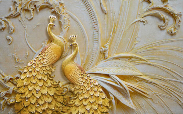 Elegantné pávy v ornamentálnom reliéfe Elegantné pávy v ornamentálnom reliéfe