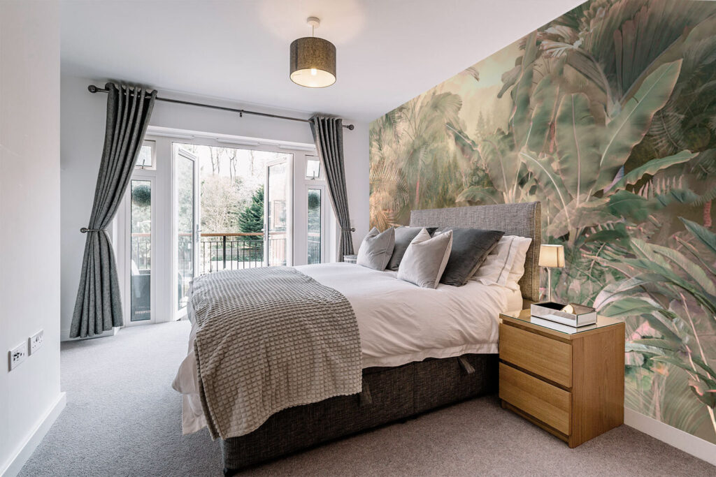 Hmlistý les so stromami a rastlinami u79748pib1 1024x683 - Hmlistý les so stromami a rastlinami - tegory