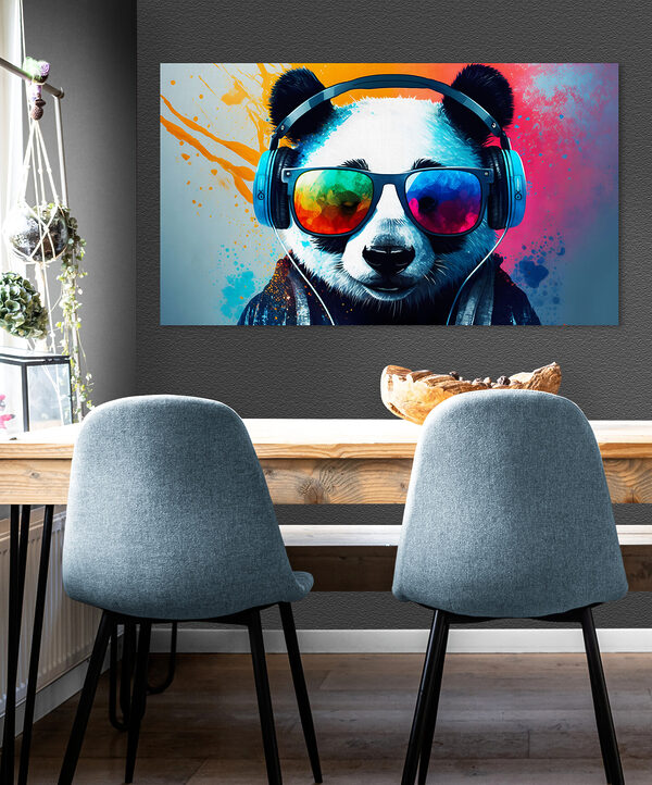 Panda so slúchadlami a slnečnými okuliarmi Panda so slúchadlami a slnečnými okuliarmi