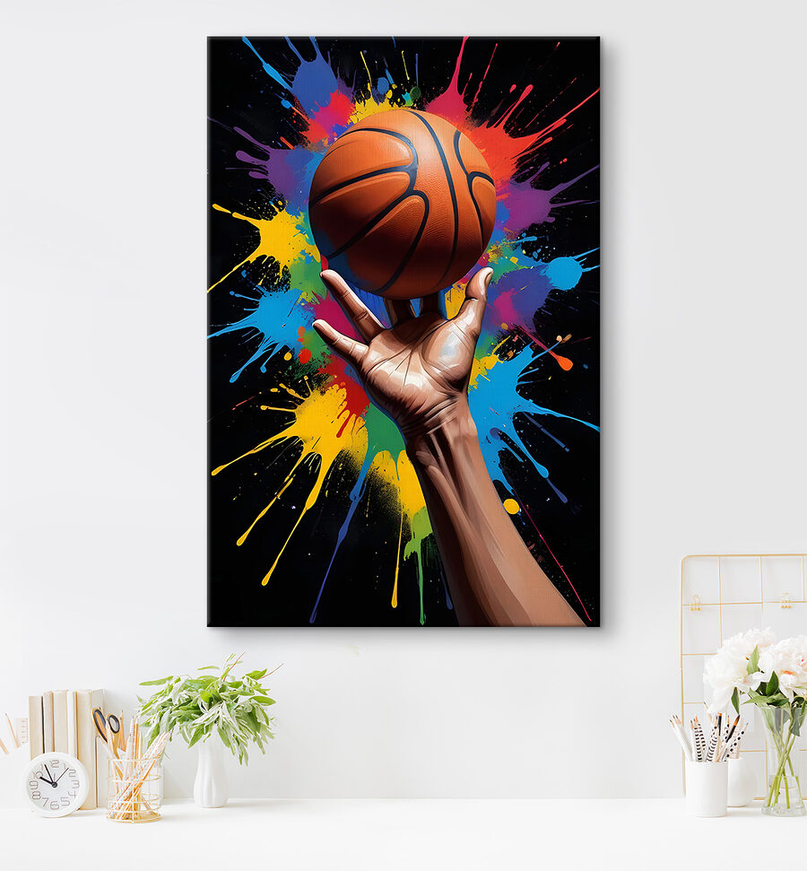 Ruka držiaca basketbalovú loptu