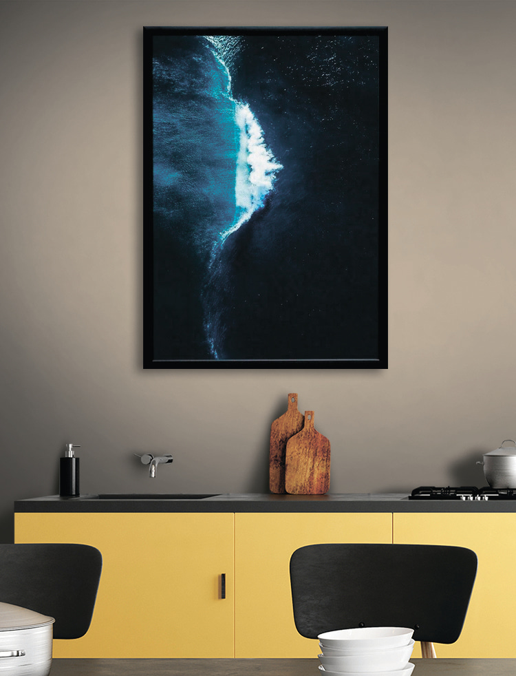 Vlna narážajúca do oceánu Vlna narážajúca do oceánu
