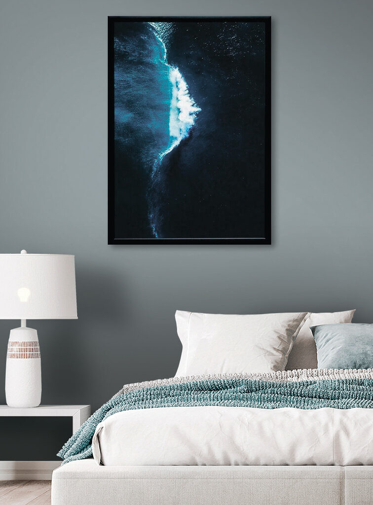 Wave crashing into the ocean