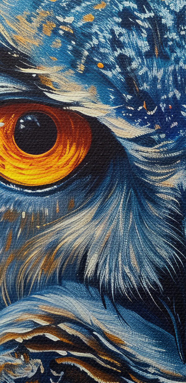 Sova s oranžovými očami Sova s oranžovými očami