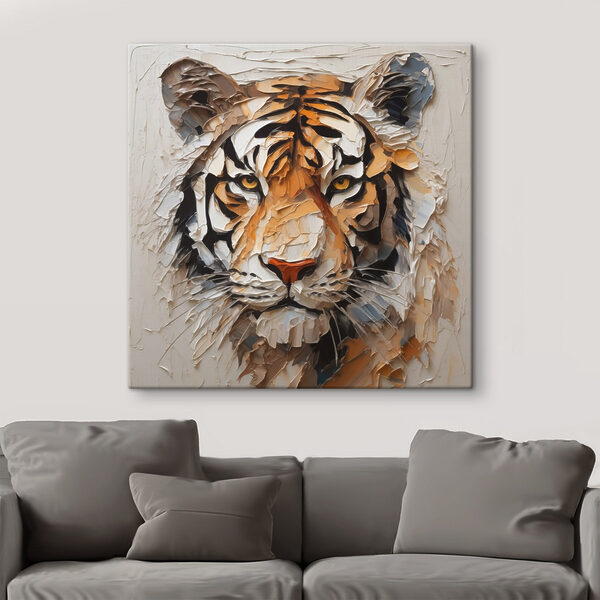 Tiger namaľovaný na bielom povrchu Tiger namaľovaný na bielom povrchu