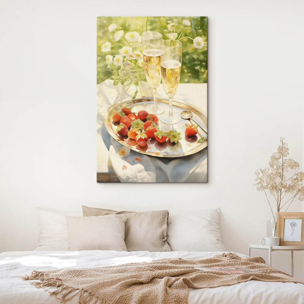 Tray of champagne and strawberries Tray of champagne and strawberries