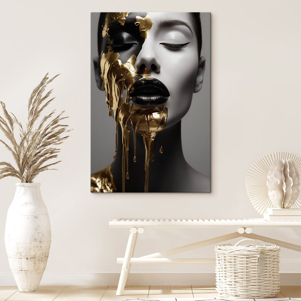 Bold beauty with striking contrasts Bold beauty with striking contrasts