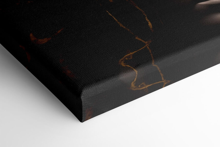 Elegantná socha so zložitými detailmi