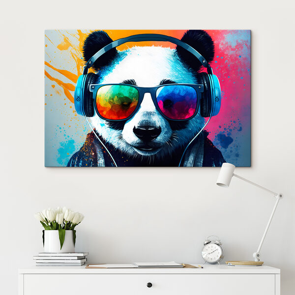Panda so slúchadlami a slnečnými okuliarmi Panda so slúchadlami a slnečnými okuliarmi