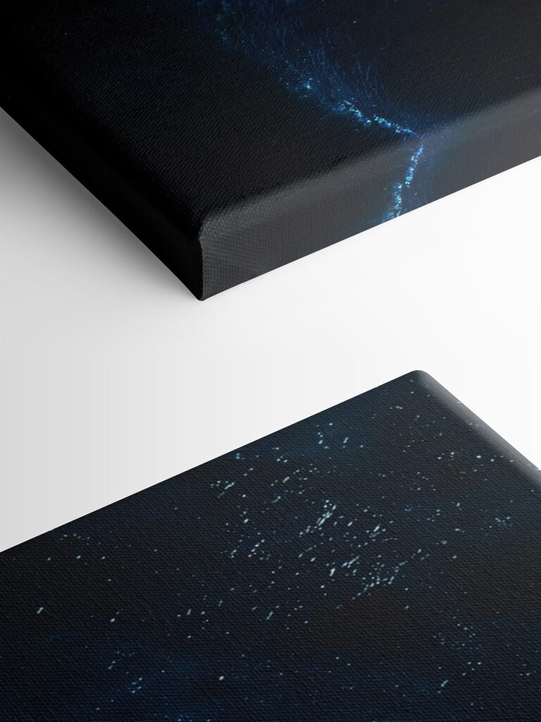 Wave crashing into the ocean