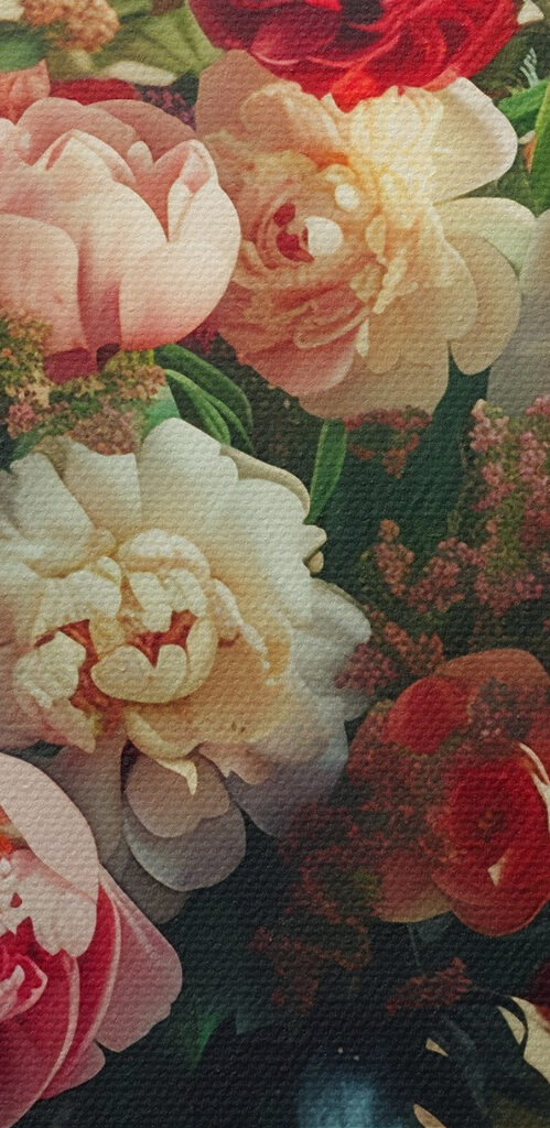 A vase of flowers on a table