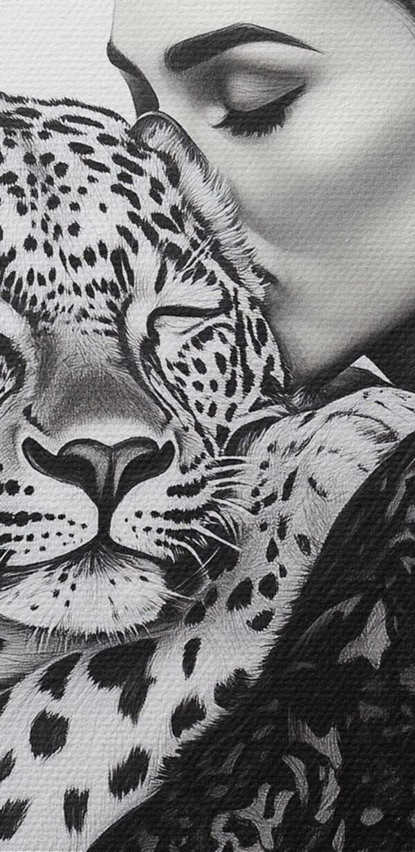 Žena objímajúca leoparda Žena objímajúca leoparda