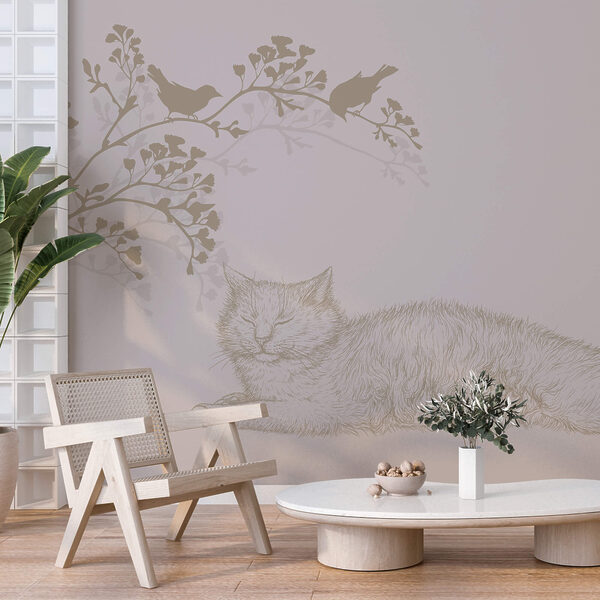 Mačka ležiaca na konári stromu