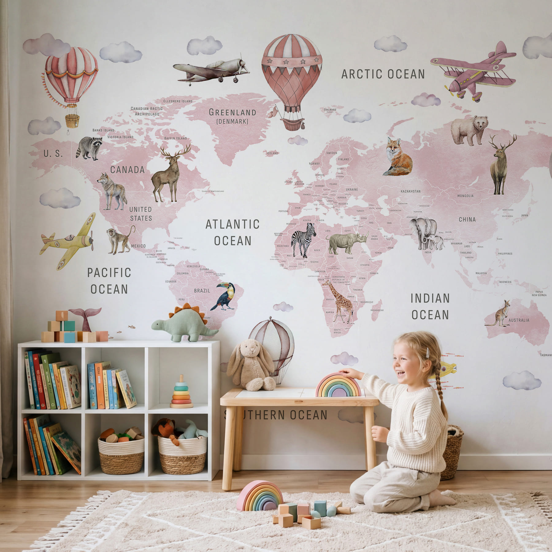 Mapa sveta so zvieratami a vtákmi Mapa sveta so zvieratami a vtákmi